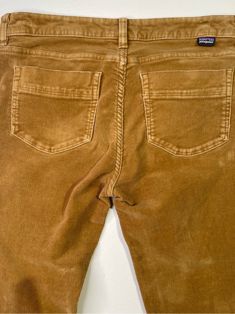 Patagonia Women's 26 Fitted
Organic Cotton Light Brown Corduroy Pants VGUC - Picture 4 of 9